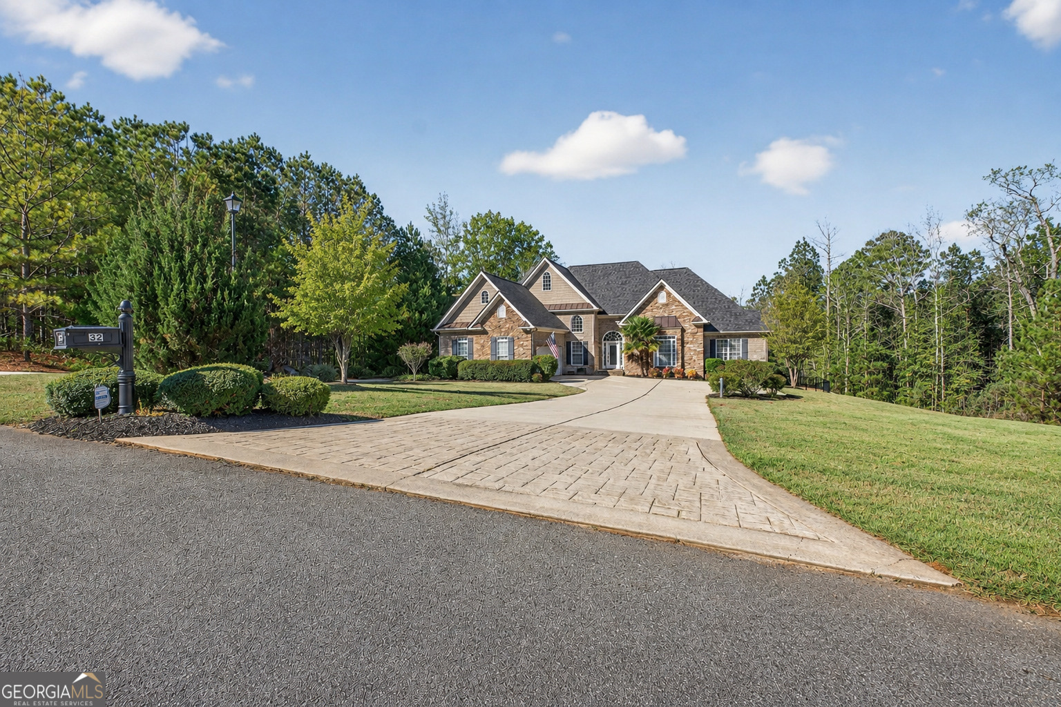 32 River Rapids Drive Property Photo 3