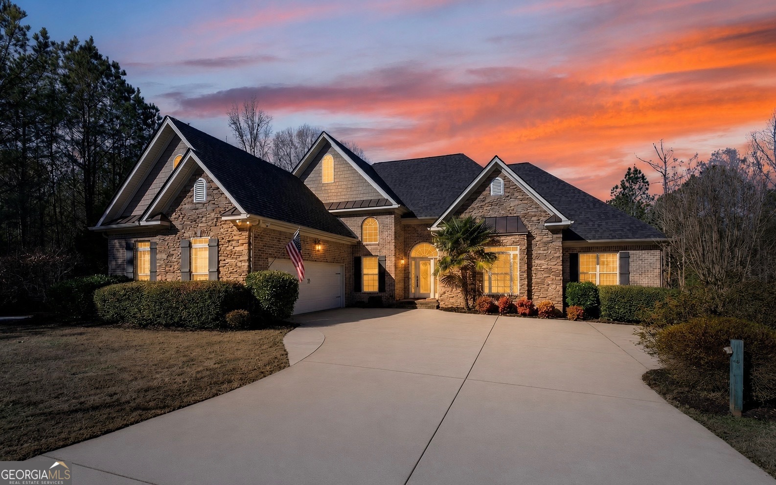 32 River Rapids Drive Property Photo 4