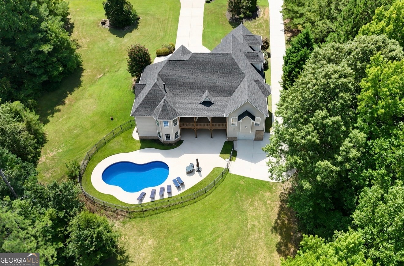 32 River Rapids Drive Property Photo 6