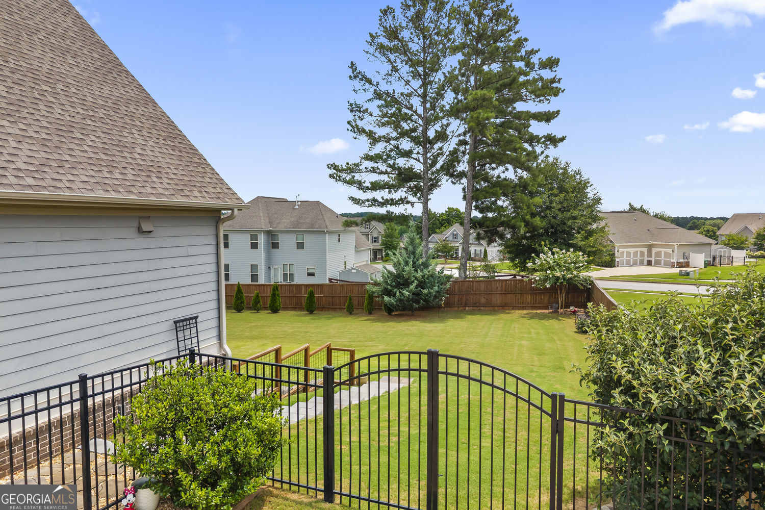 1627 Highland Creek Drive Property Photo 4