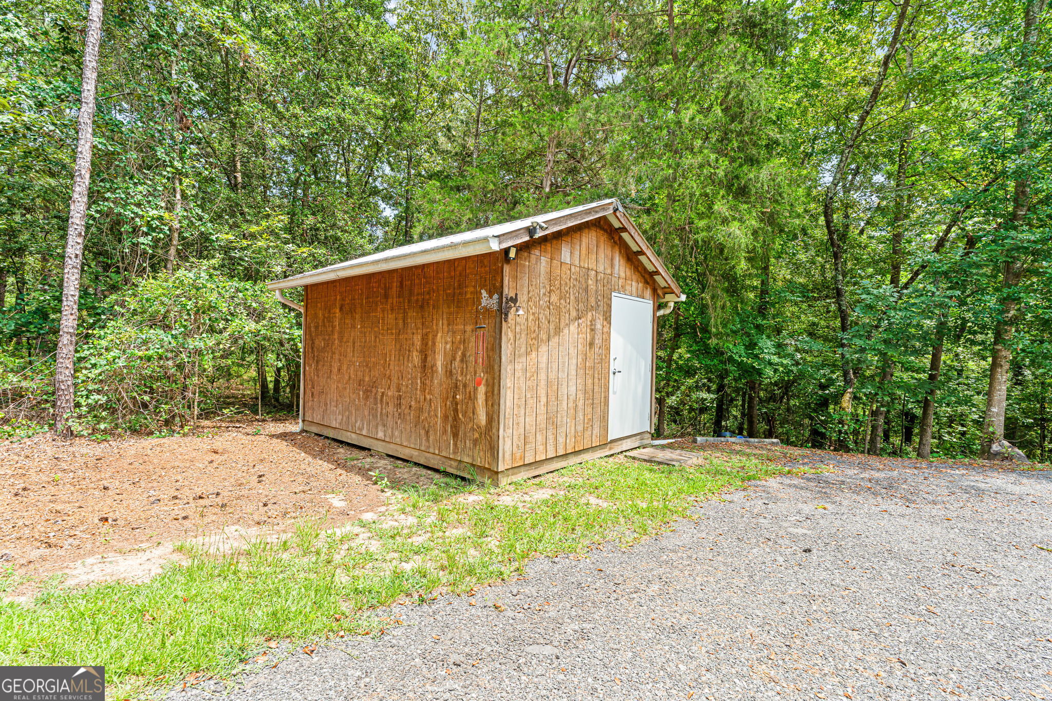 575 Grace Road Property Photo 8