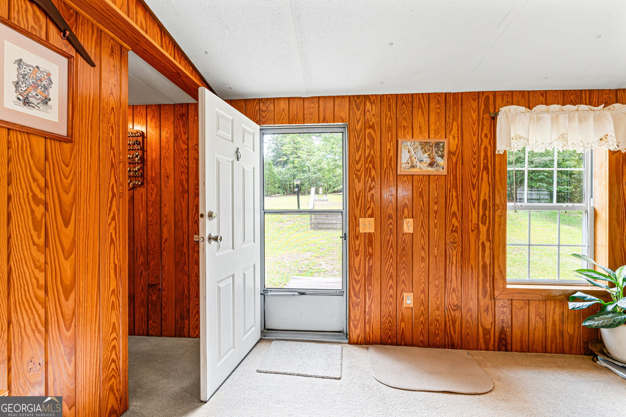 575 Grace Road Property Photo 10
