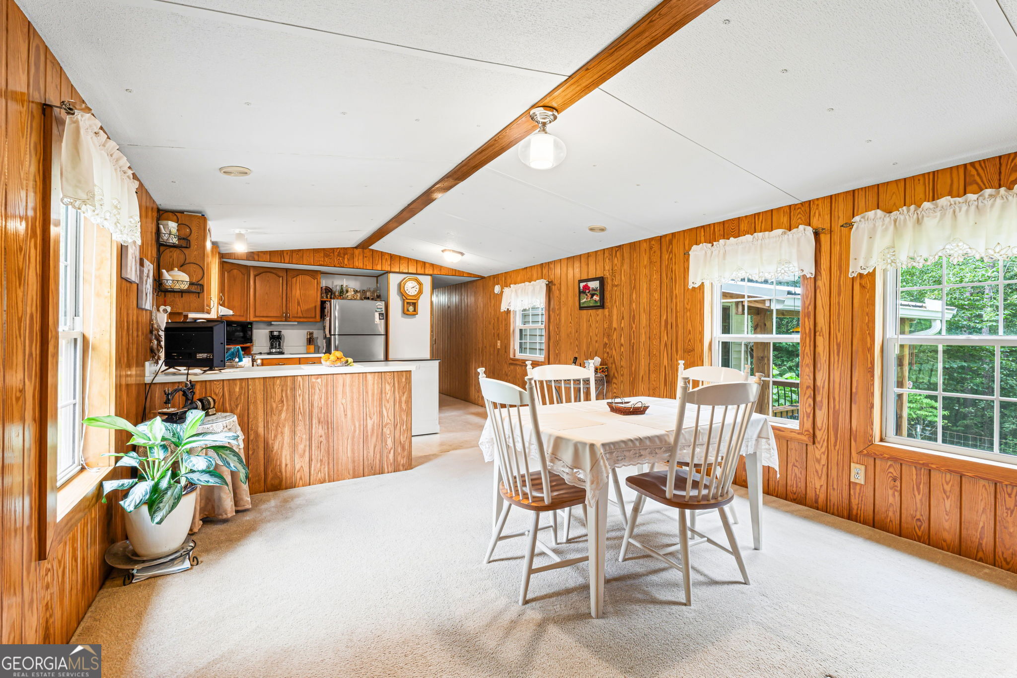 575 Grace Road Property Photo 11