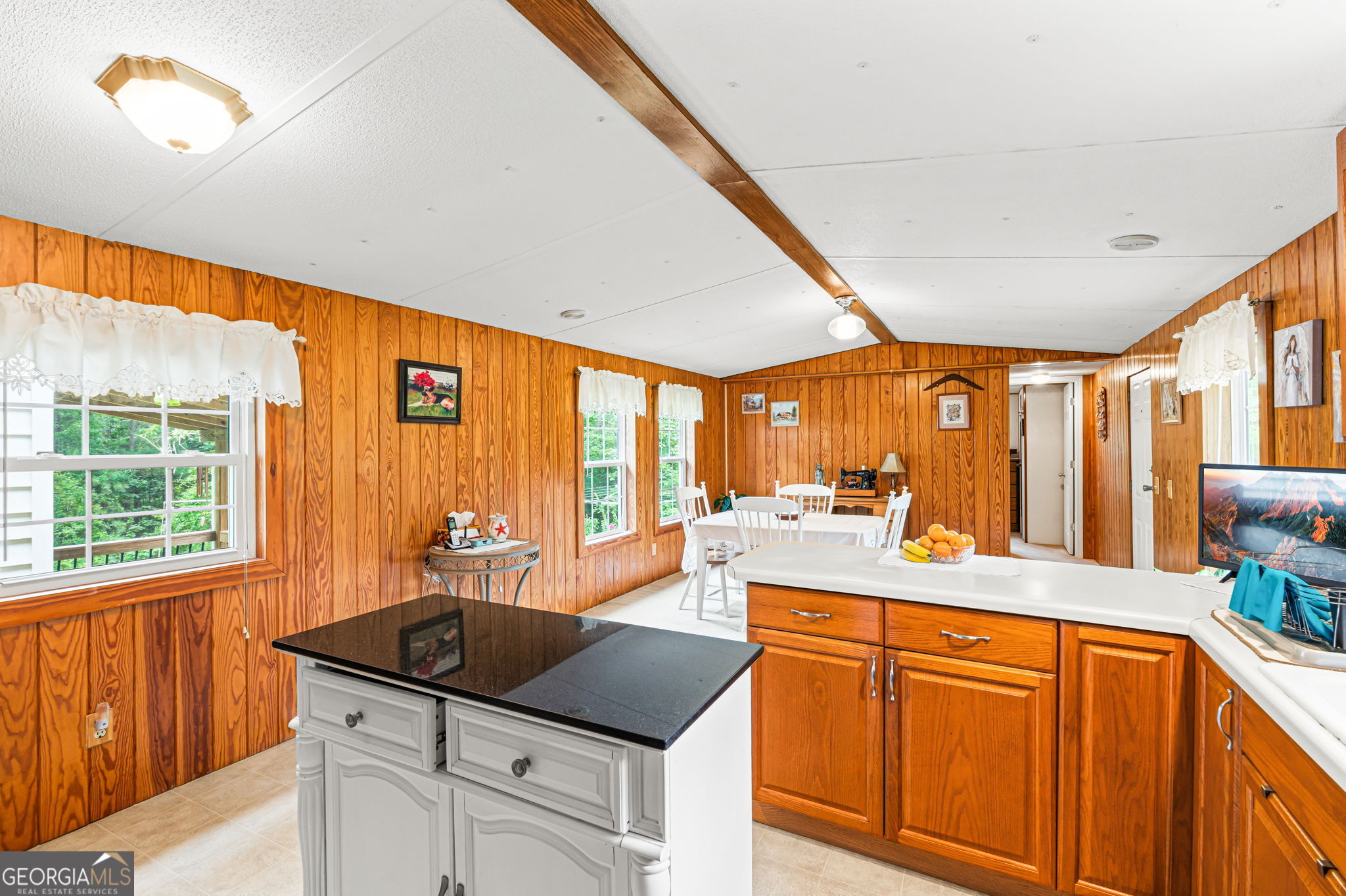 575 Grace Road Property Photo 15
