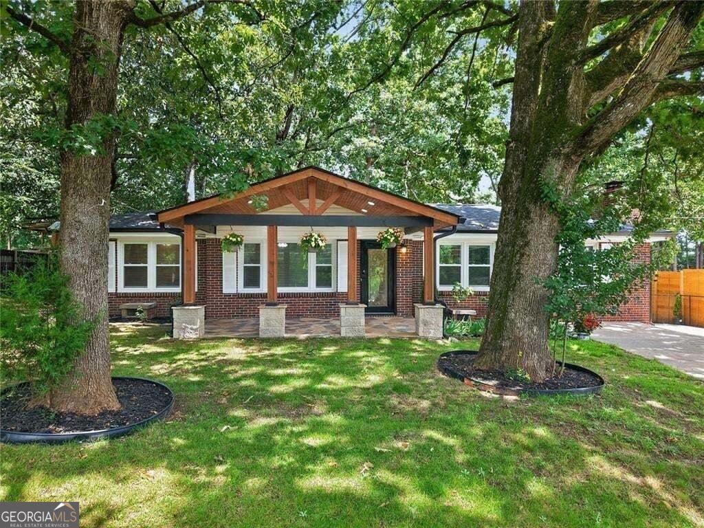 797 E Morningside Drive Property Photo 2