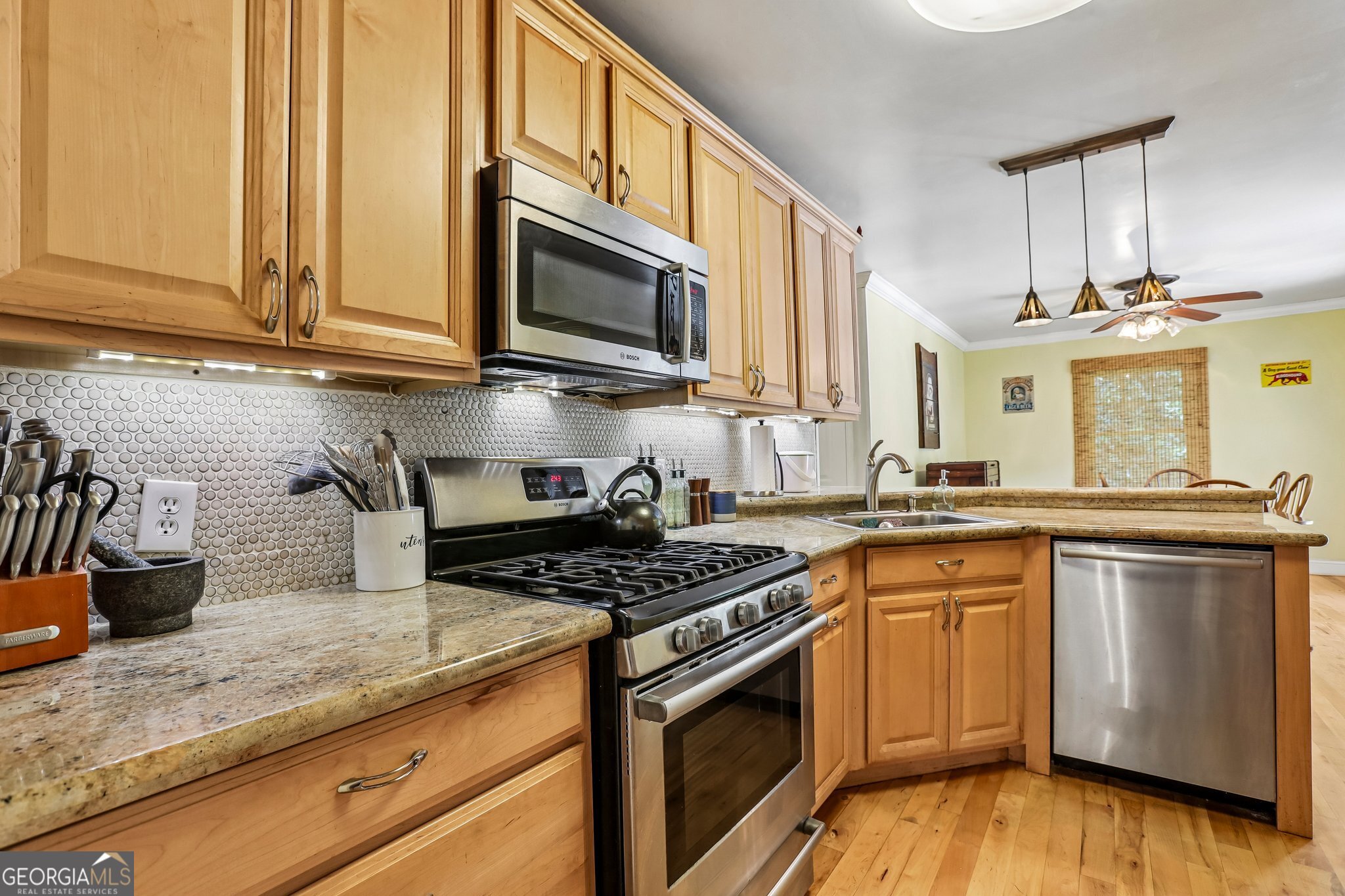 4728 N Springs Court Nw Property Photo 6
