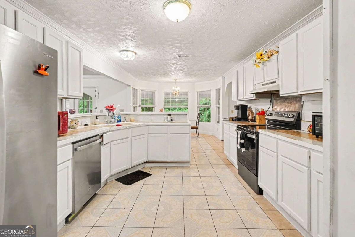 5667 Miller Grove Road Property Photo 8