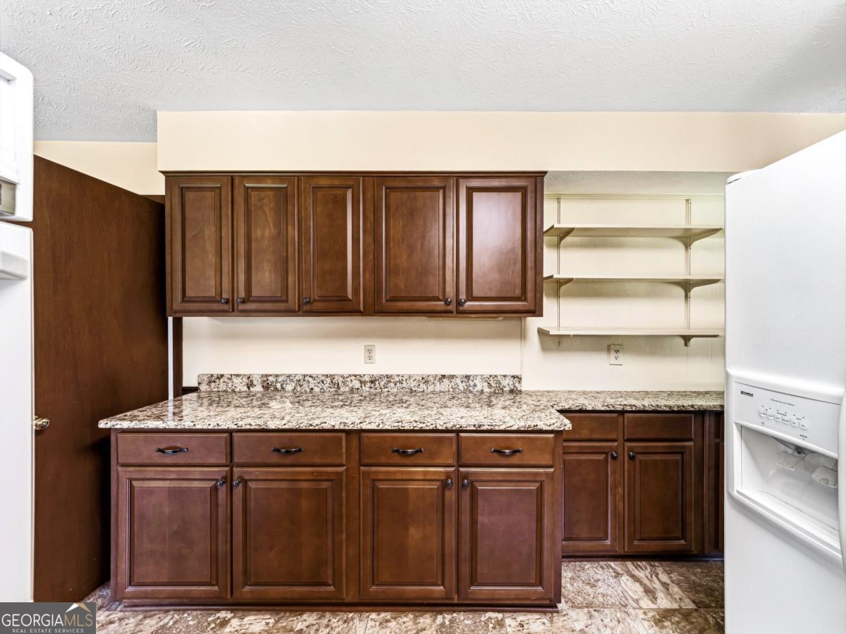 2405 Post Oak Tritt Road Property Photo 14