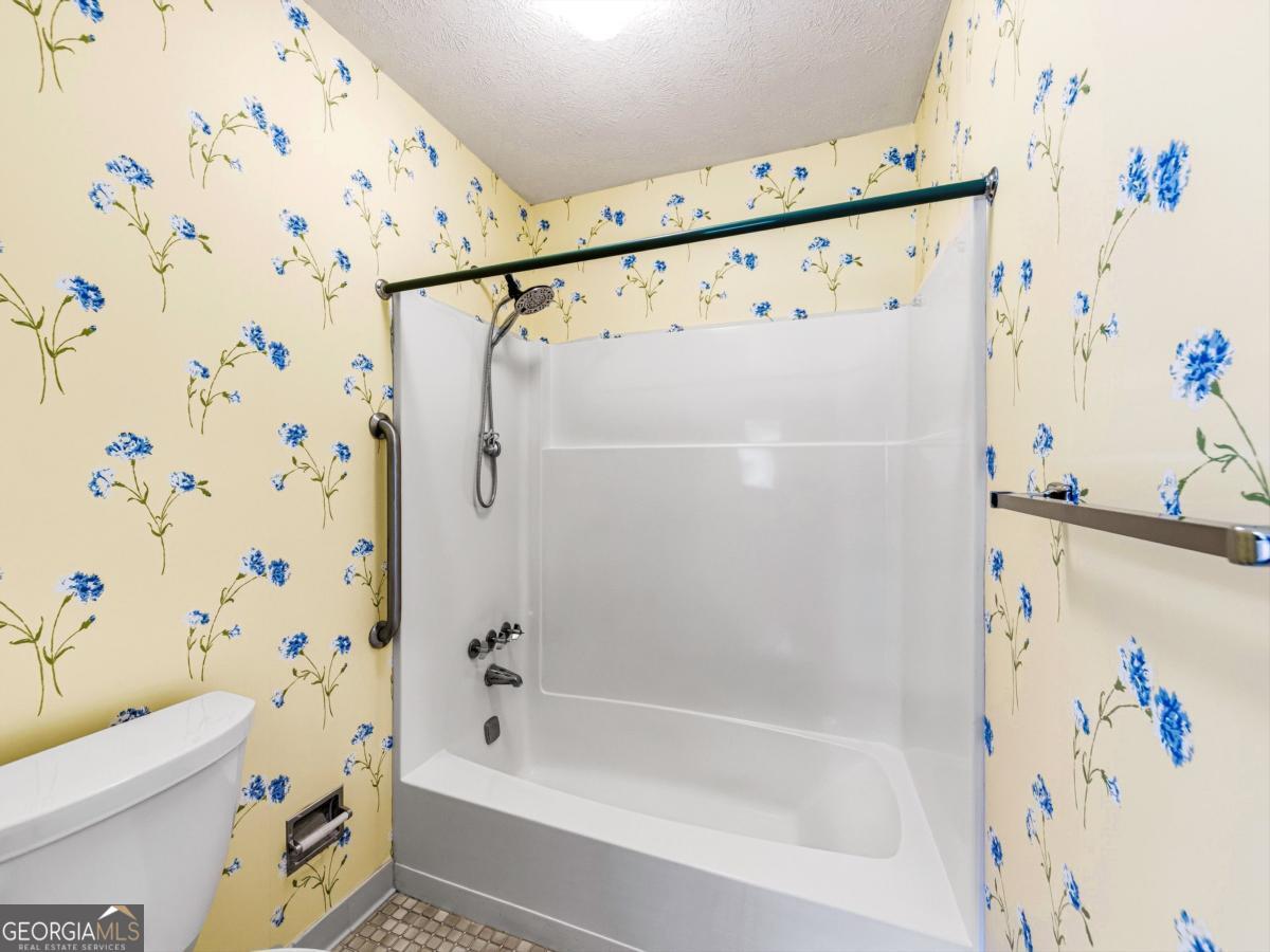 2405 Post Oak Tritt Road Property Photo 23