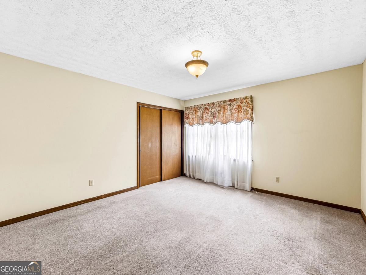 2405 Post Oak Tritt Road Property Photo 24