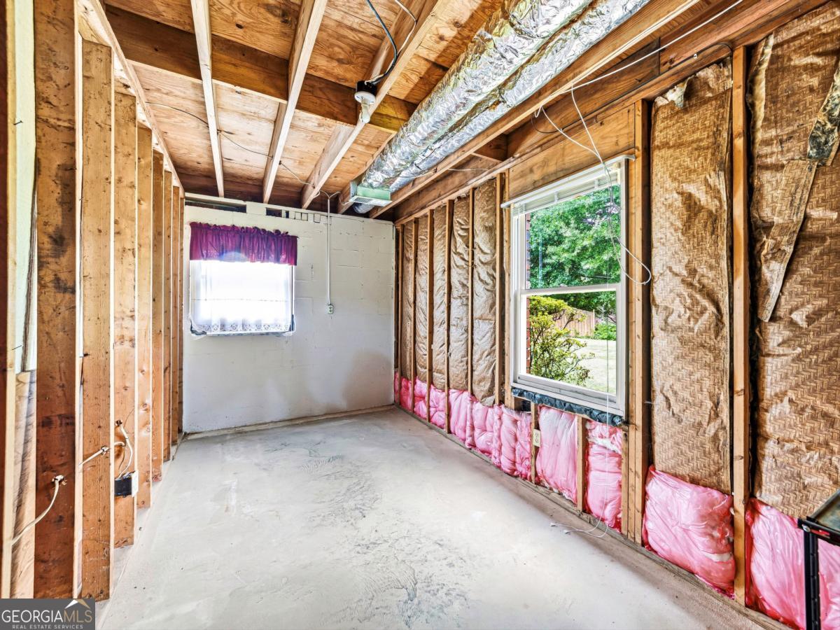 2405 Post Oak Tritt Road Property Photo 32