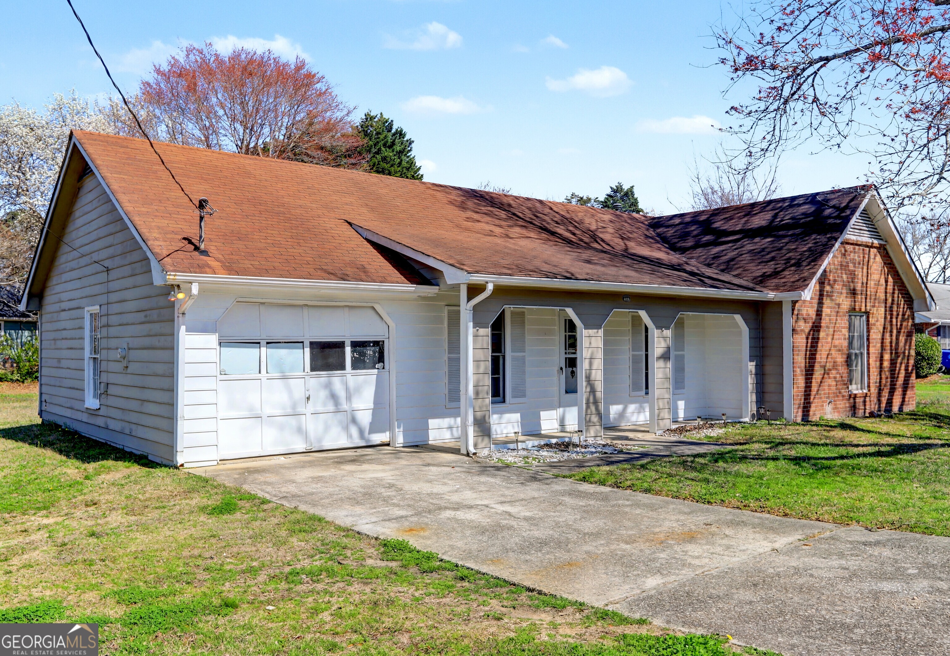 608 S Jeff Davis Drive