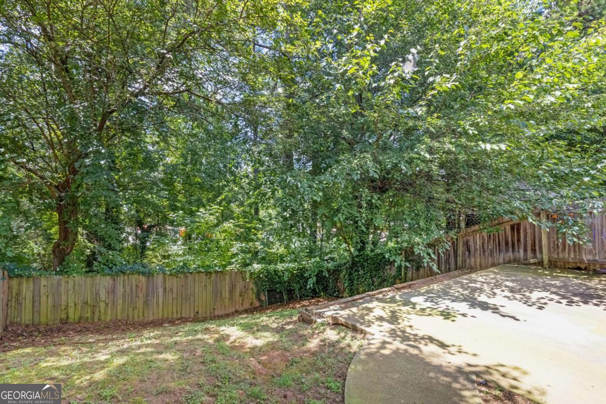 725 Anderson Walk Property Photo 23