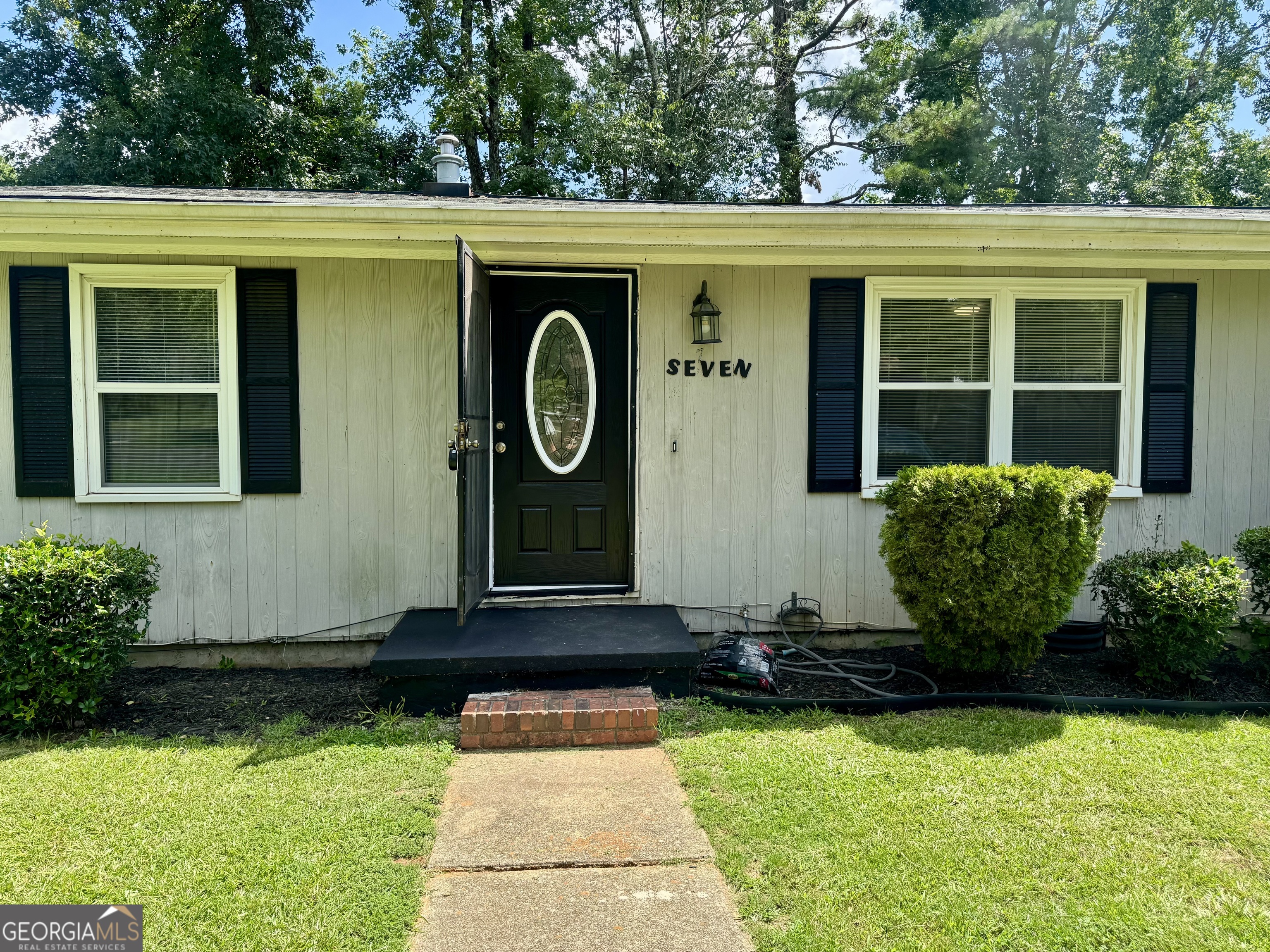 7 Sherwood Loop Property Photo 4