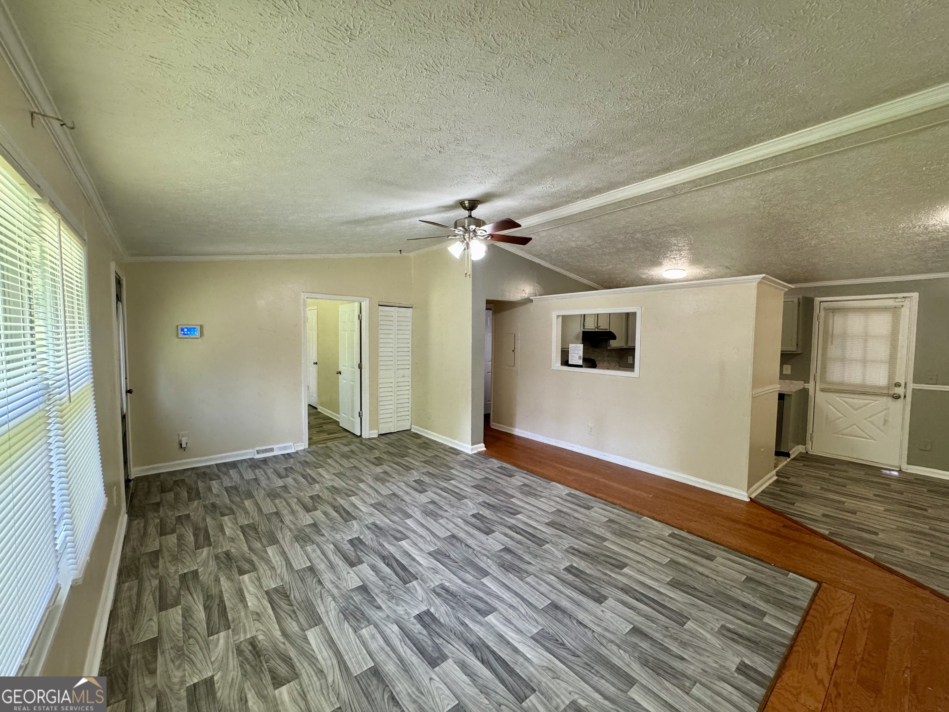 7 Sherwood Loop Property Photo 6