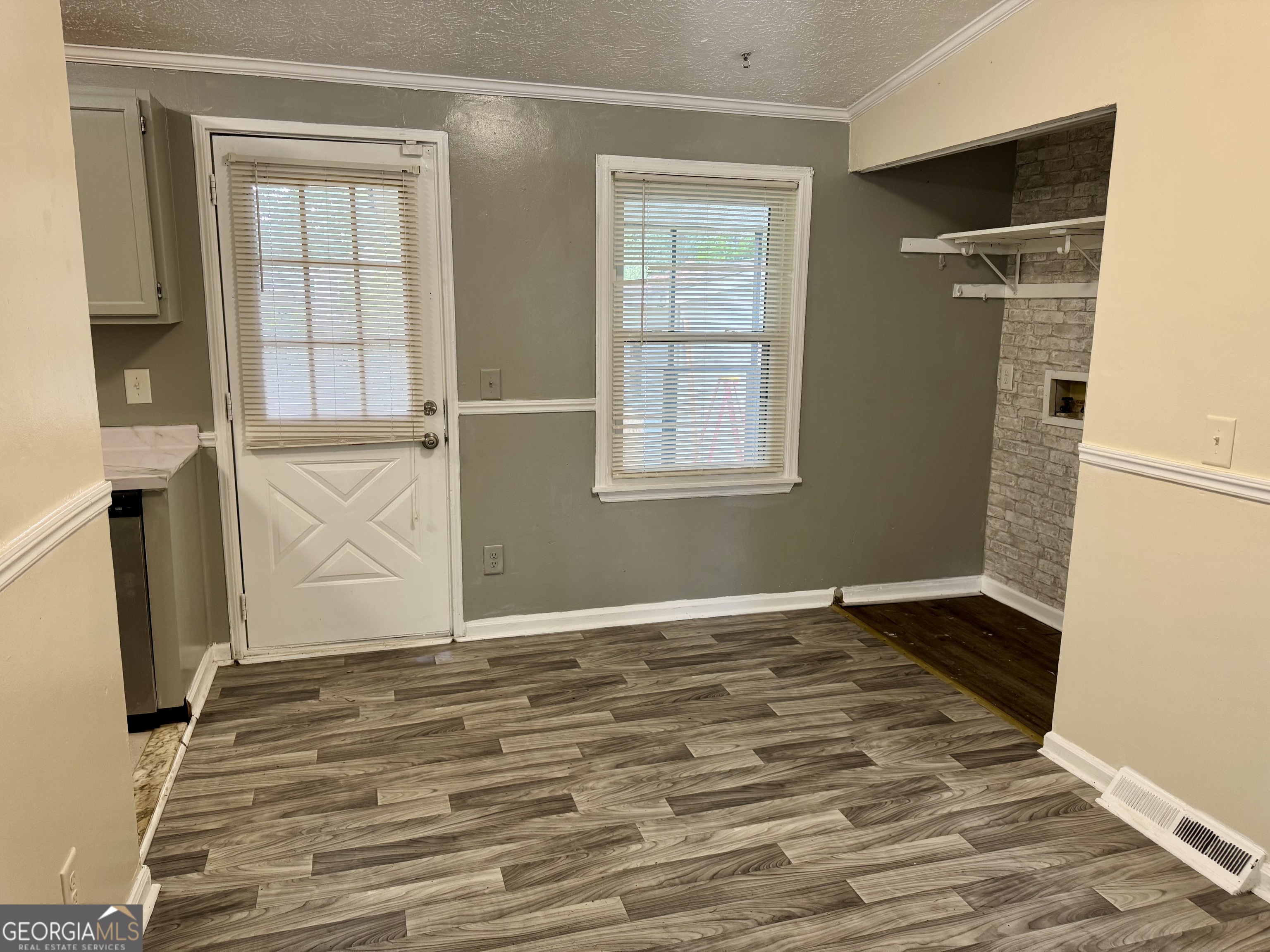 7 Sherwood Loop Property Photo 8