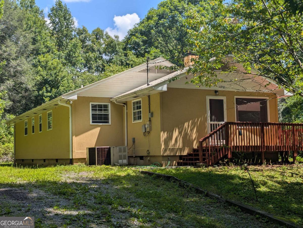 10950 Chatsworth Highway Property Photo 1