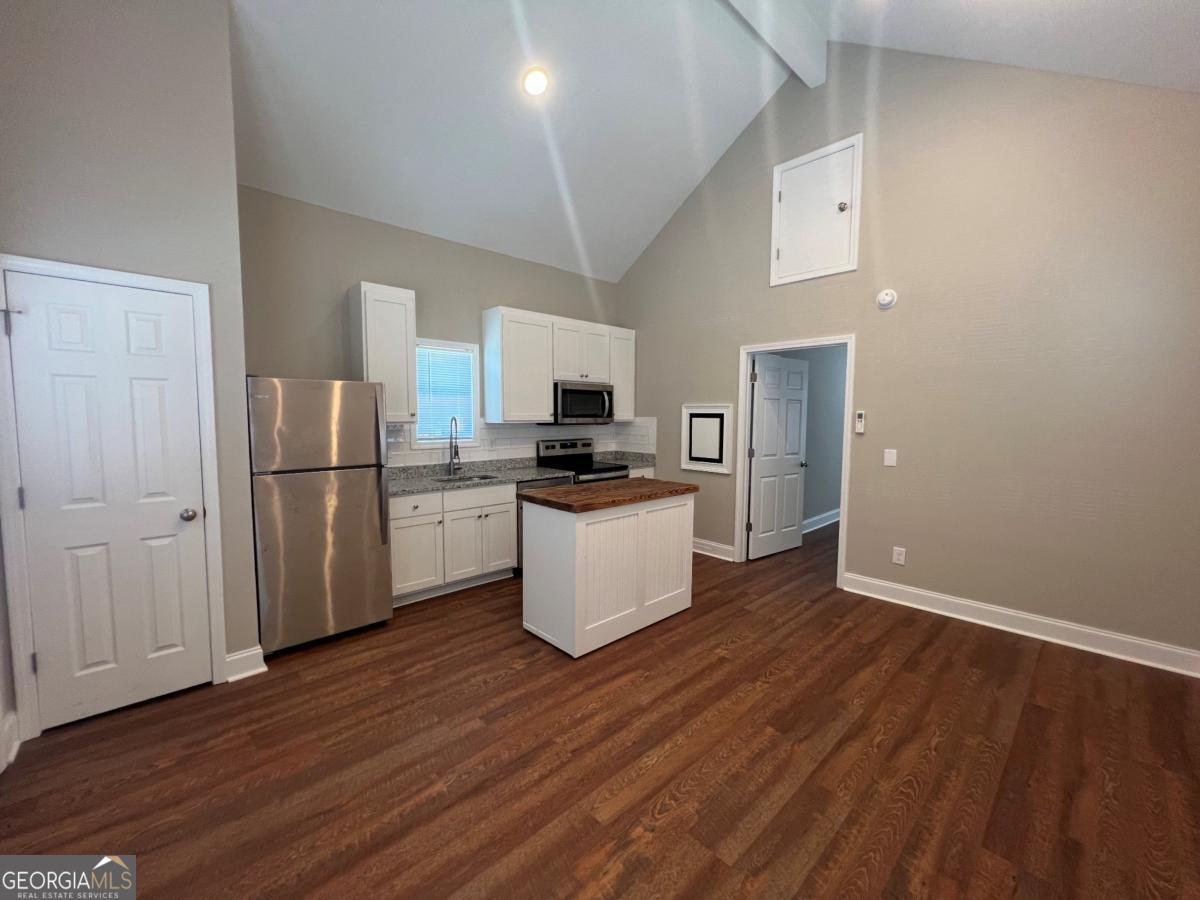 19 Myrtle Drive Property Photo 3