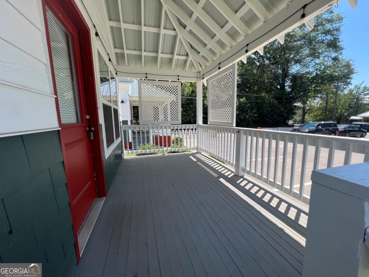 19 Myrtle Drive Property Photo 7