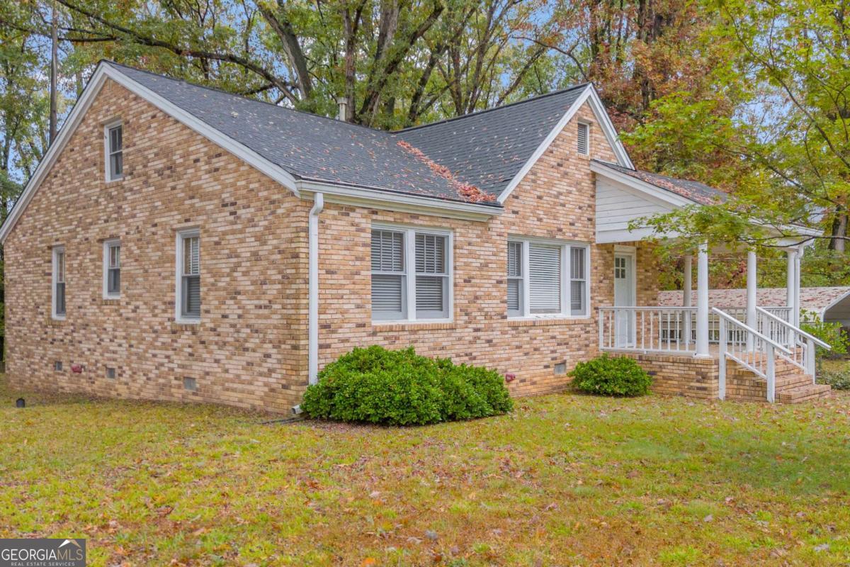 625 Ila Road Property Photo 4