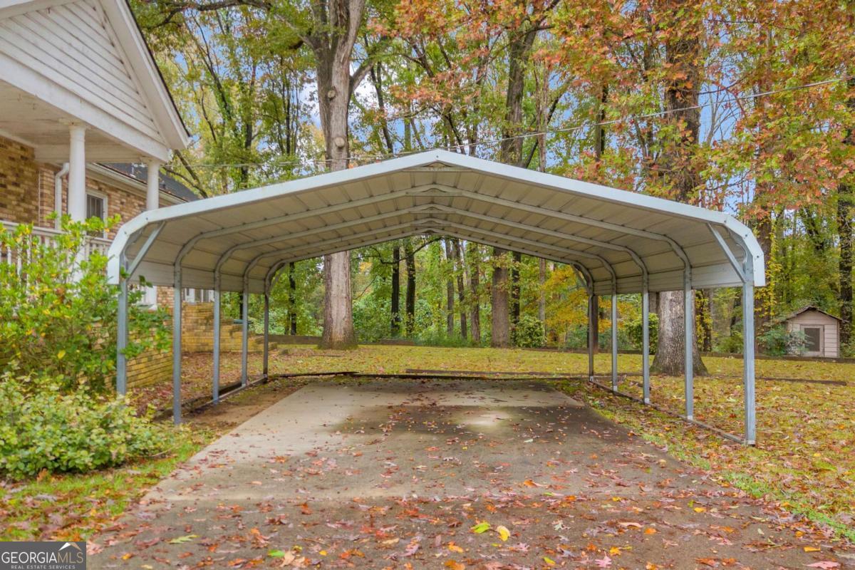 625 Ila Road Property Photo 8