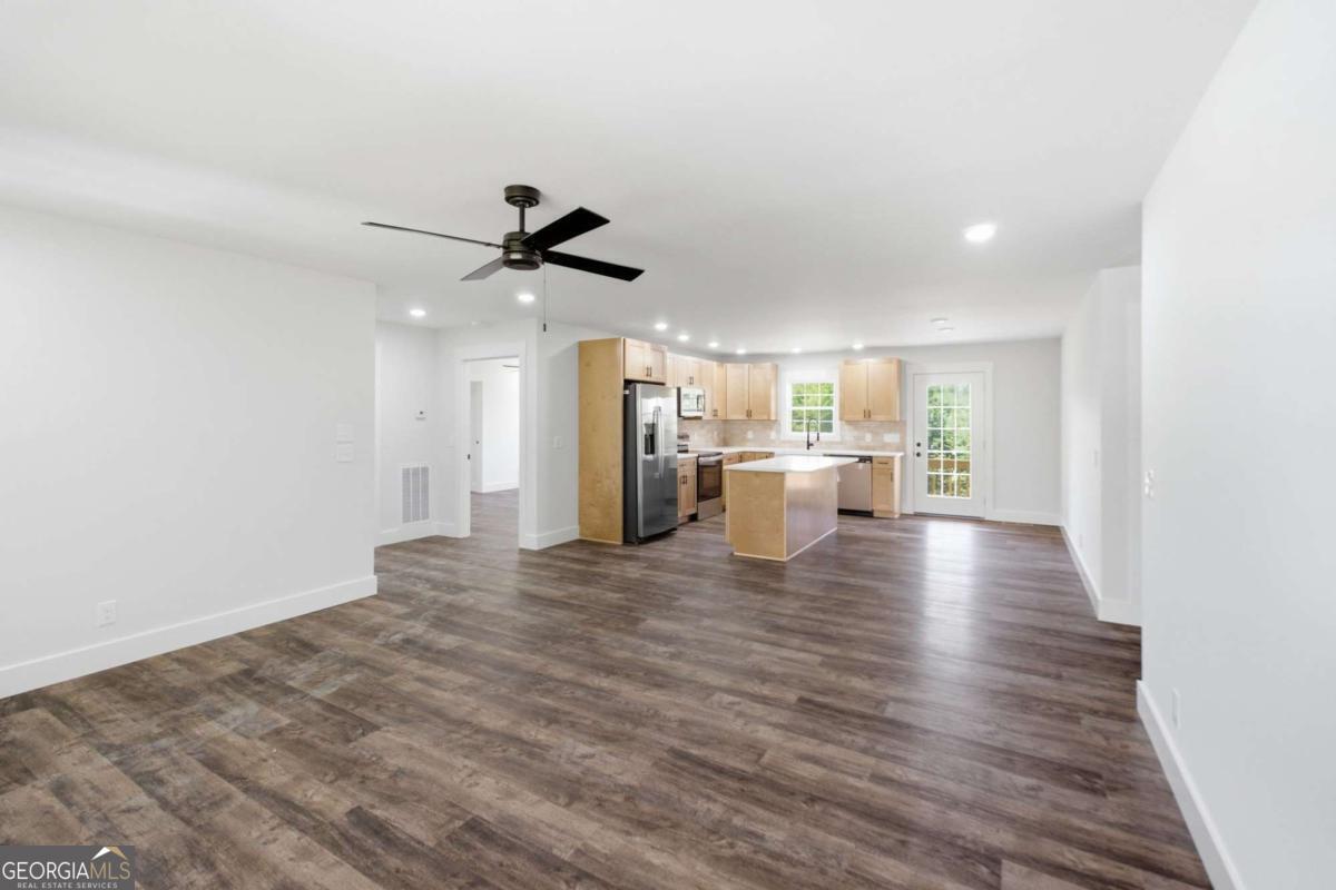 818 Joe Robertson Road Property Photo 7