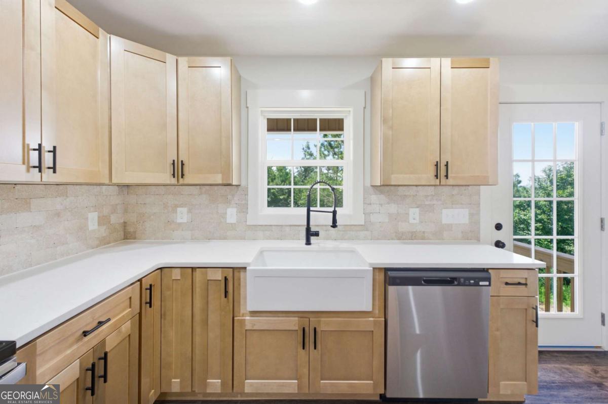 818 Joe Robertson Road Property Photo 10