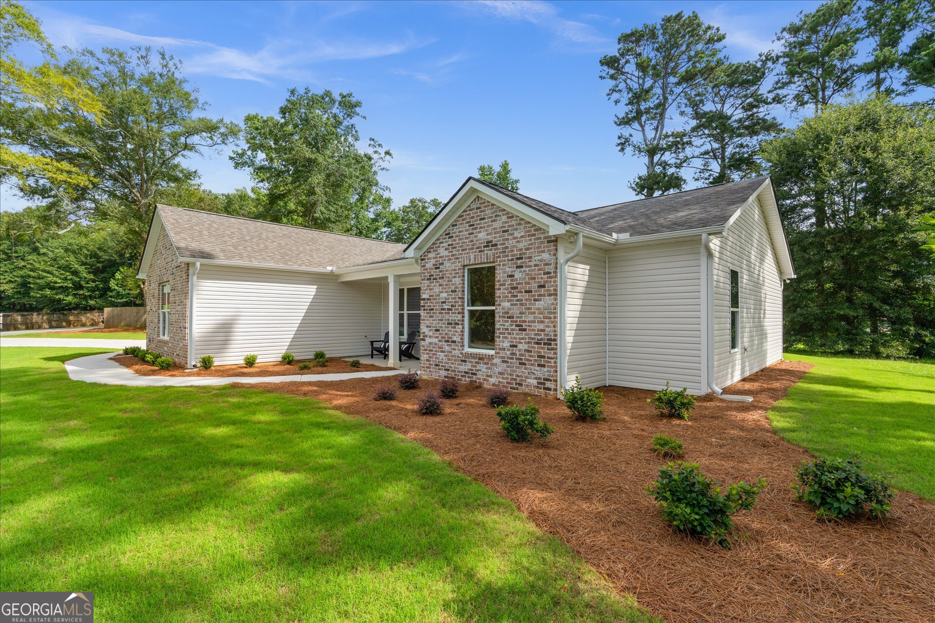 10 Colonial Drive Property Photo 1