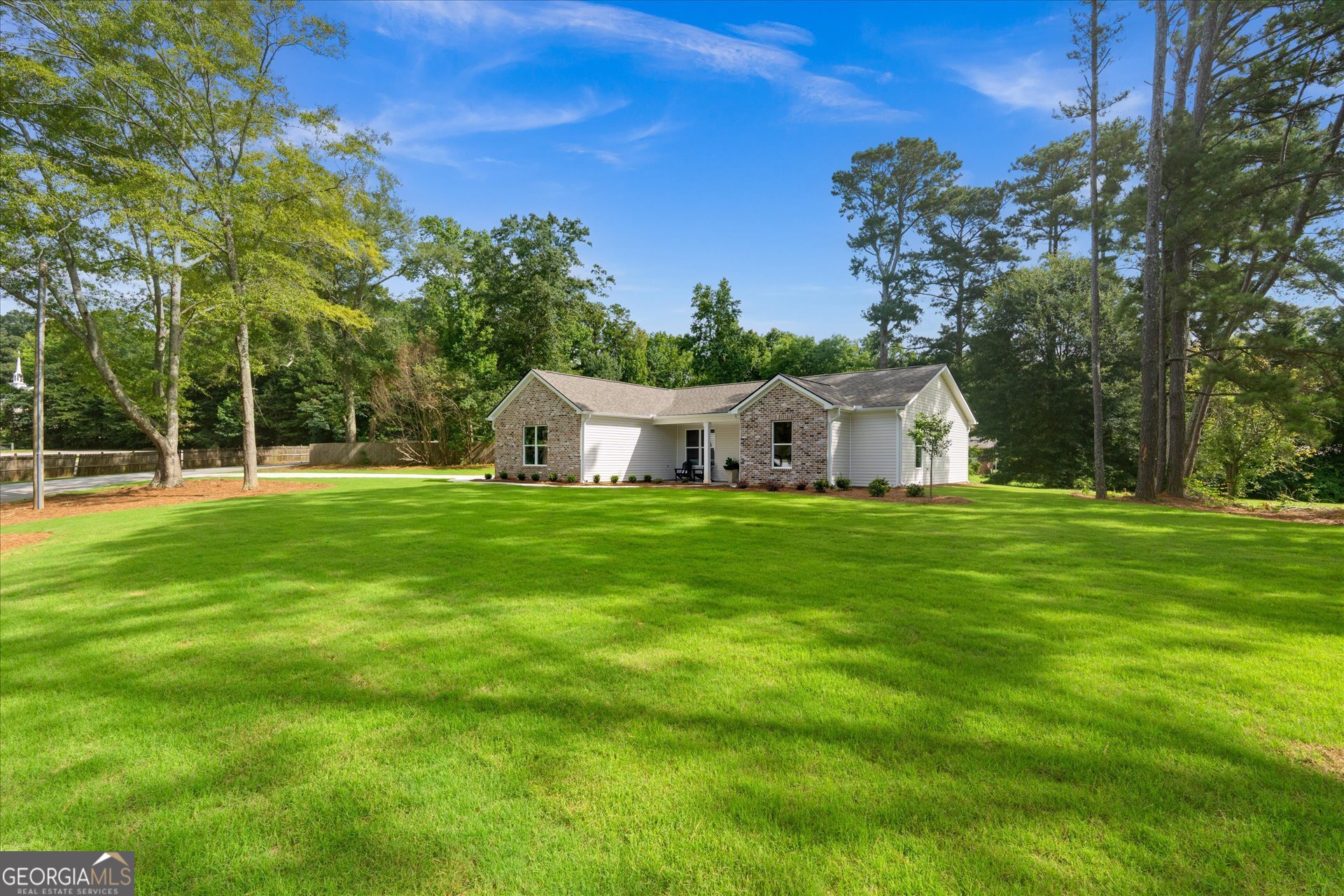 10 Colonial Drive Property Photo 3