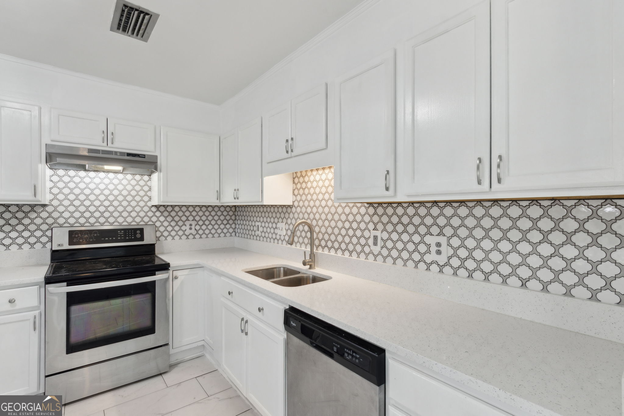 145 Maplehurst Drive Property Photo 14