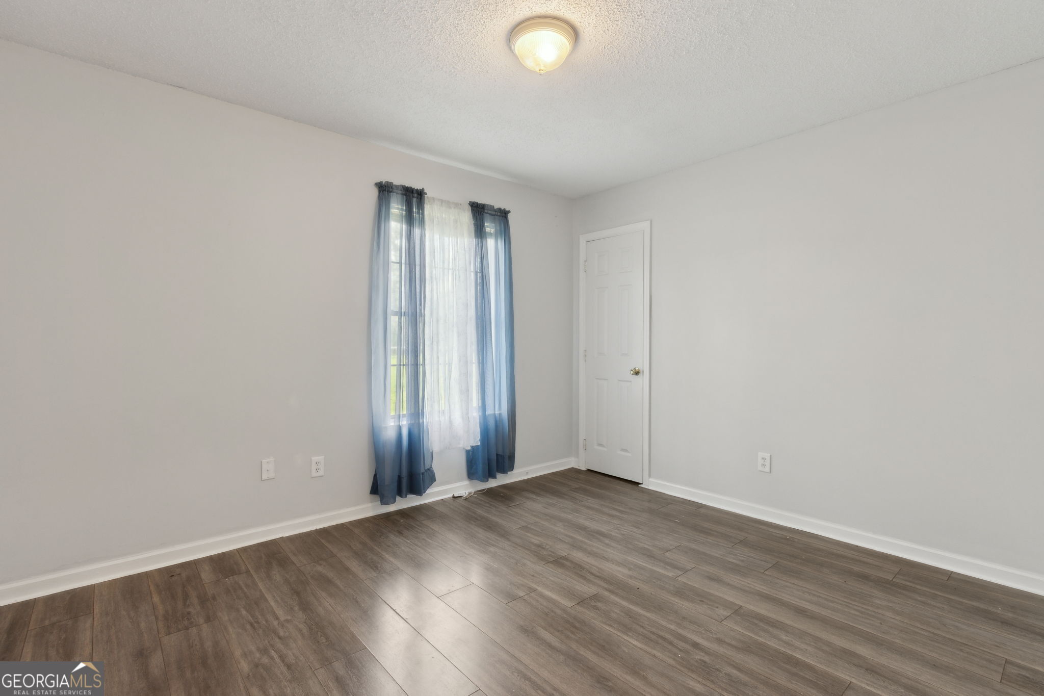 145 Maplehurst Drive Property Photo 27