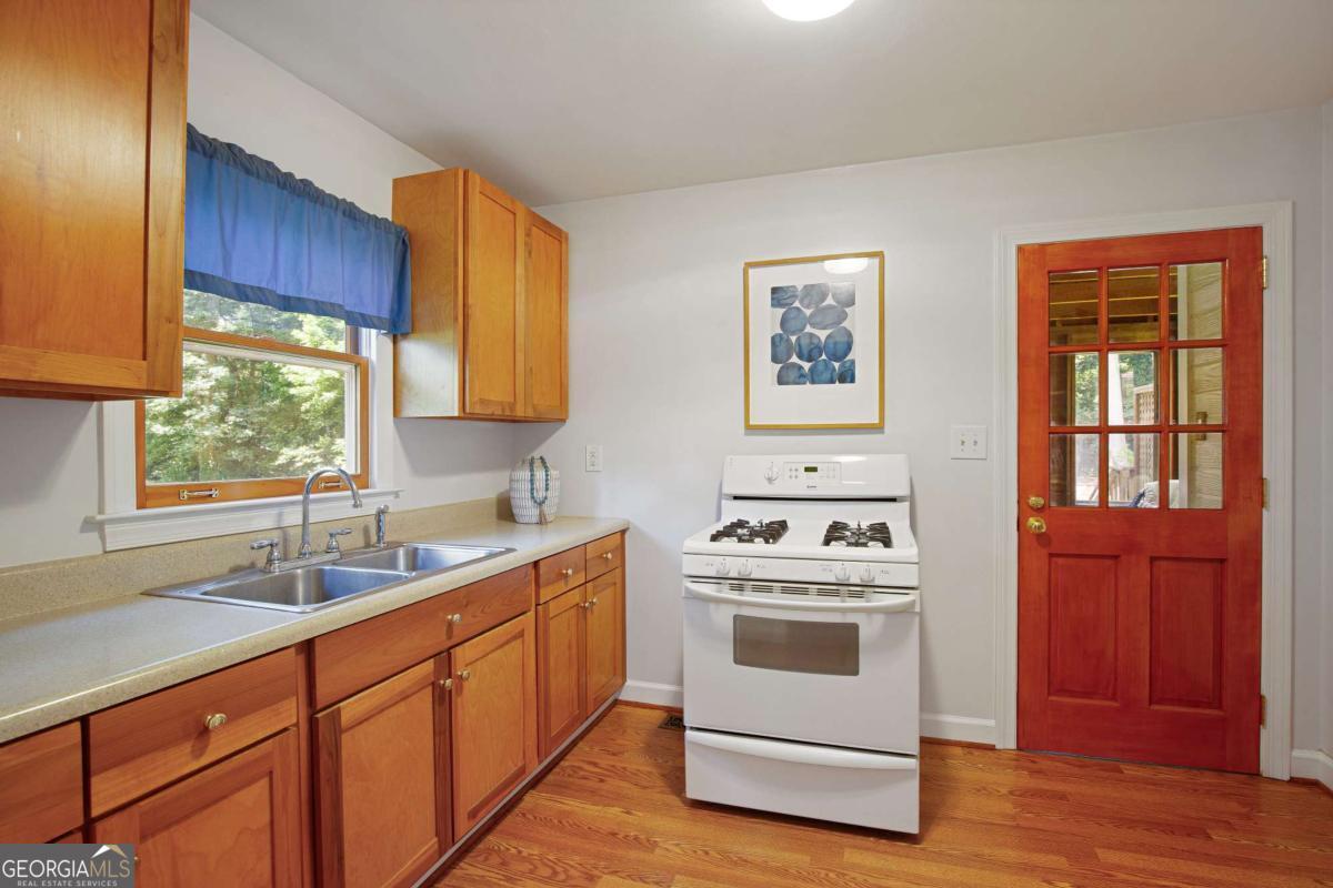 515 Scott Circle Property Photo 11