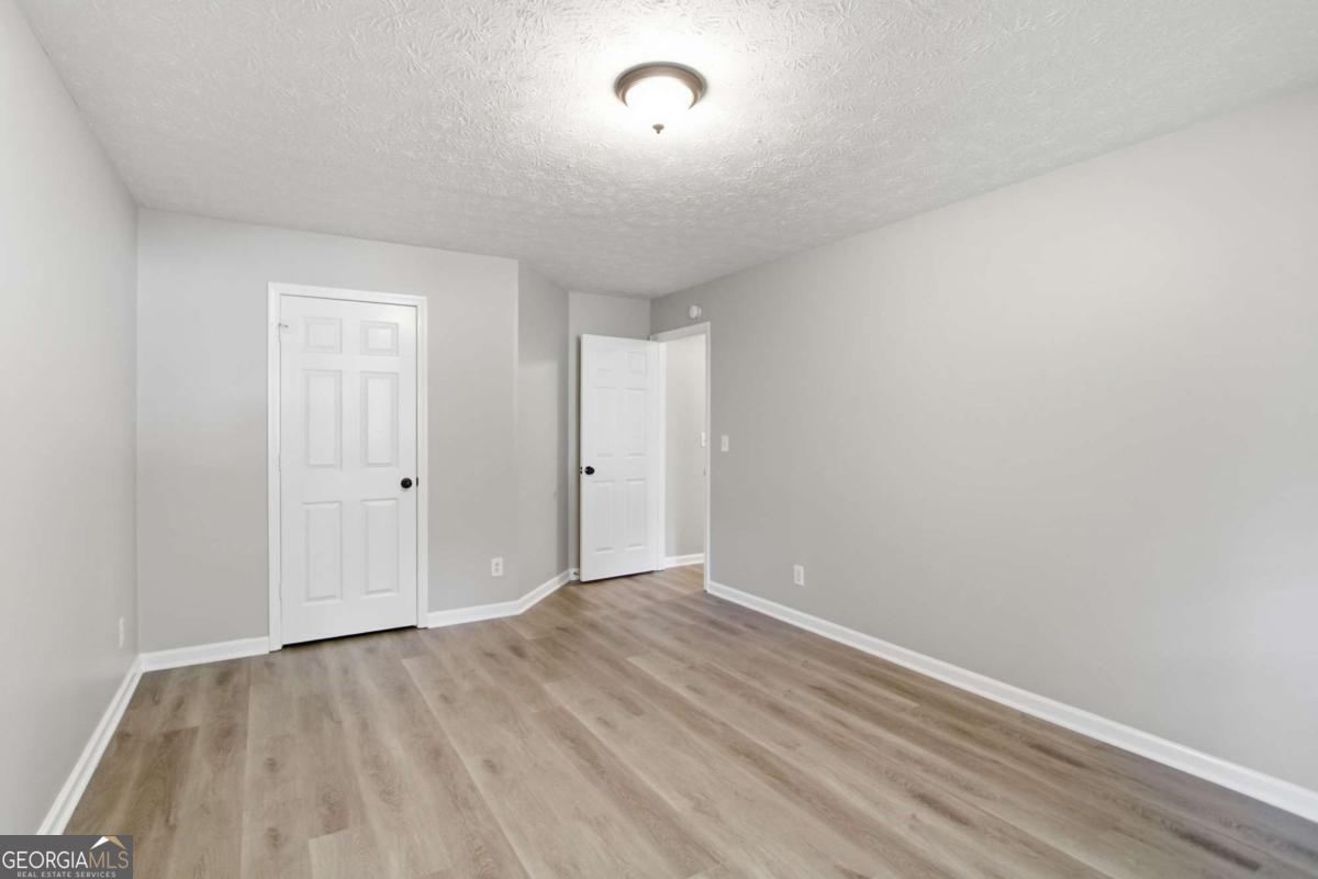 2572 Herndon Road Property Photo 19