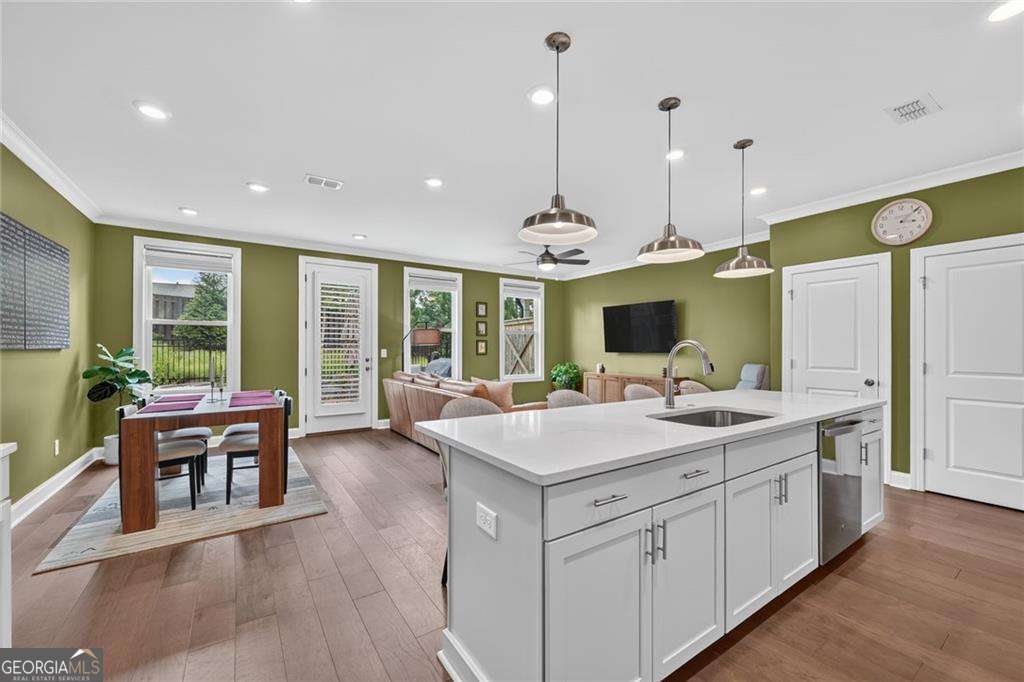 1409 Casteel Lake Lane Property Photo 1