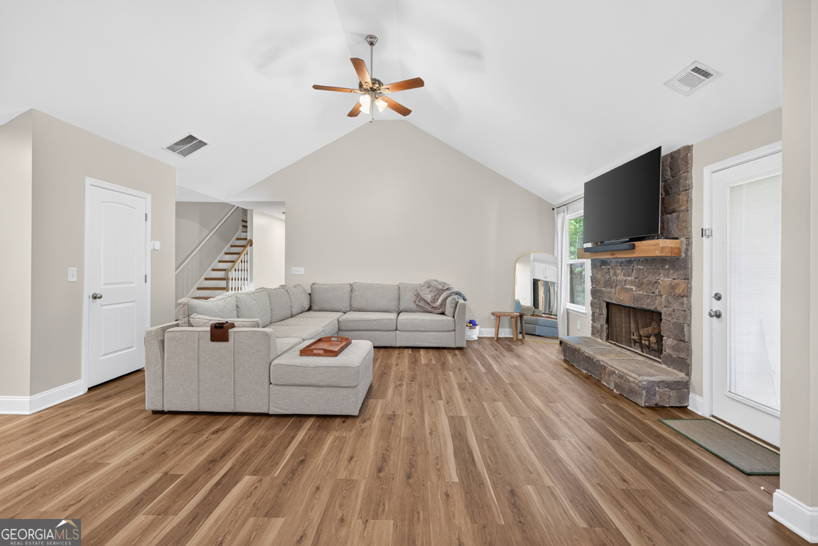 2565 Aaron Court Property Photo 6