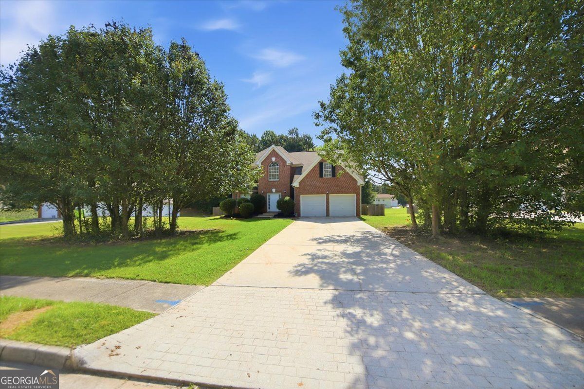 9229 Carnes Crossing Circle Property Photo 2