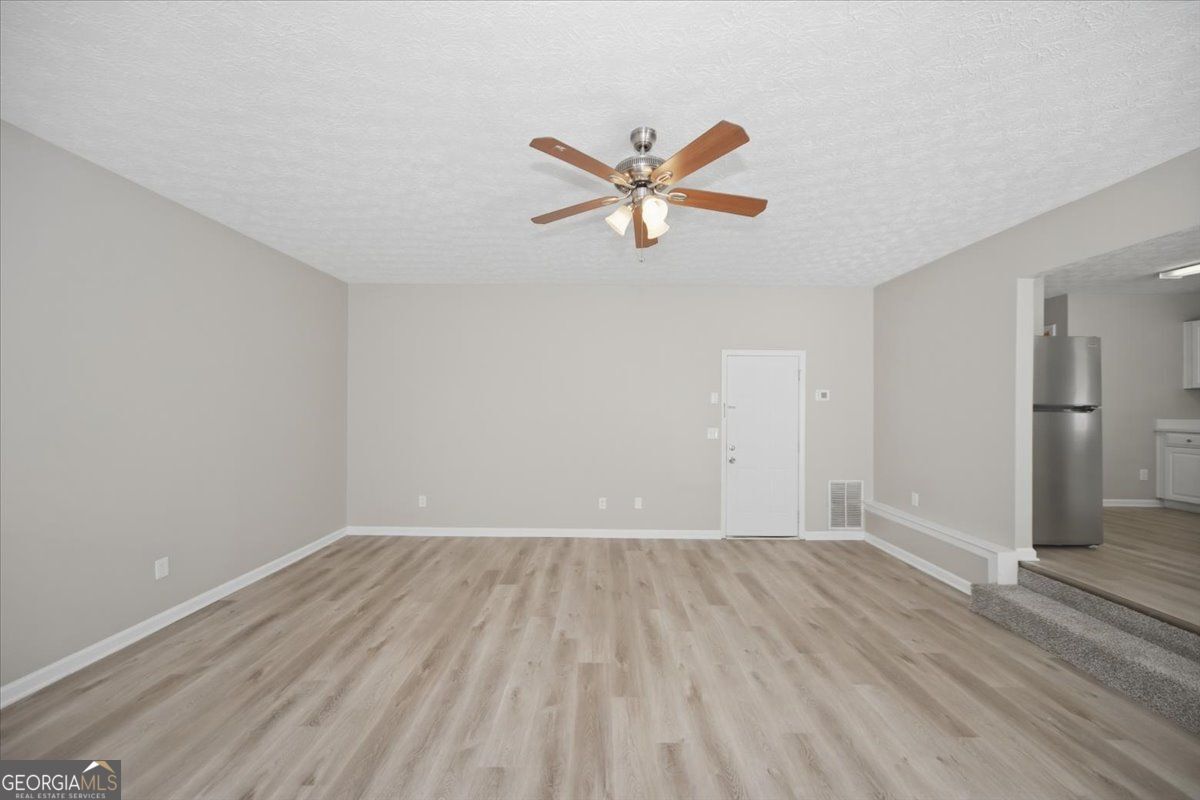 9229 Carnes Crossing Circle Property Photo 12