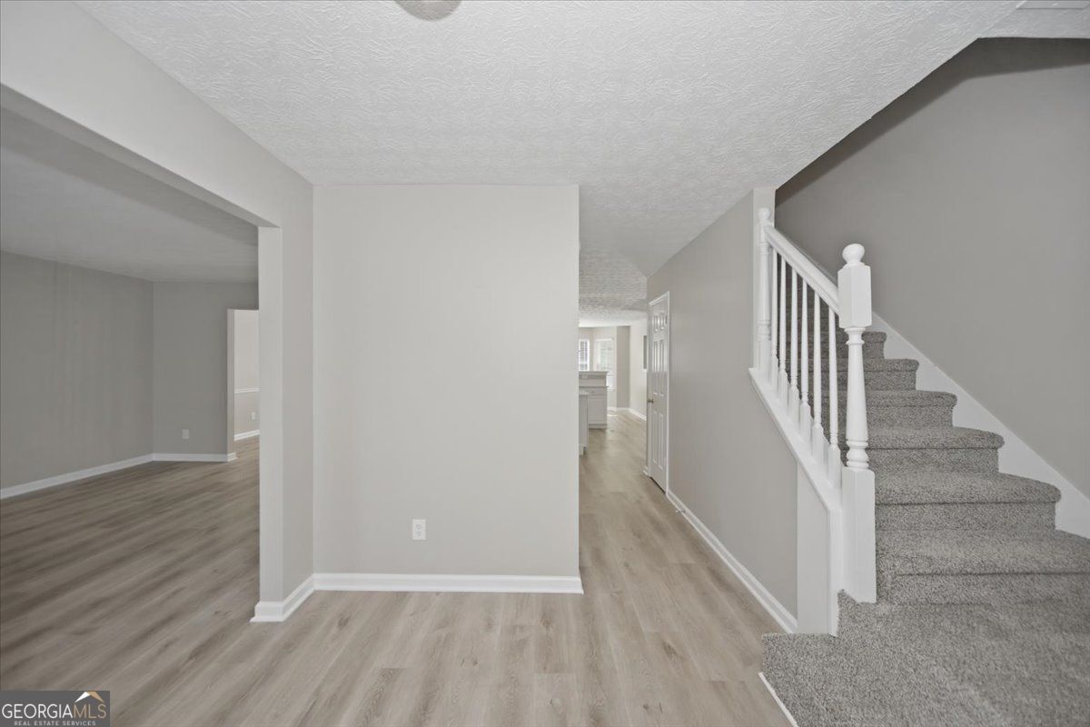 9229 Carnes Crossing Circle Property Photo 24
