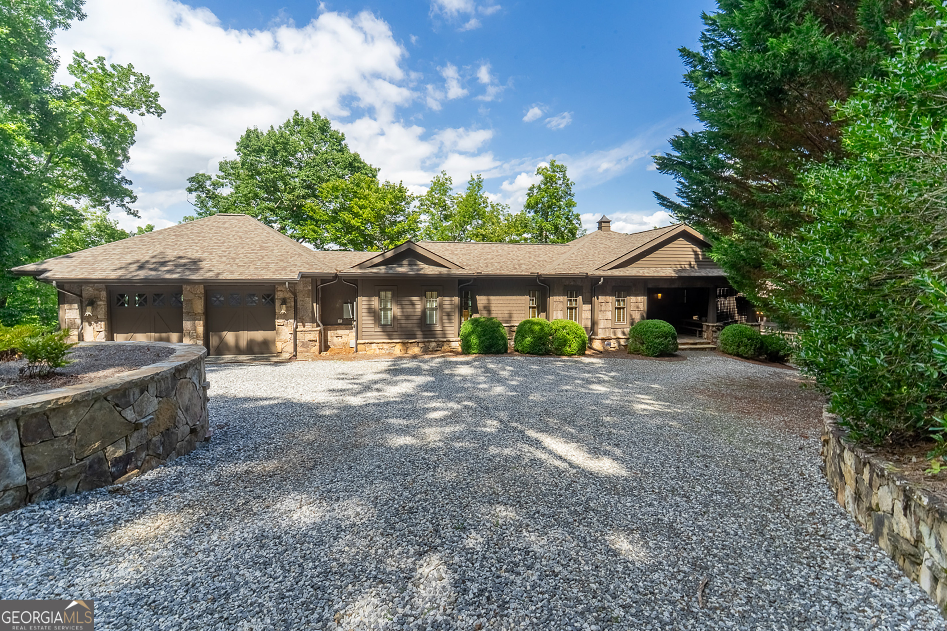 41 Lady Bug Lane Property Photo 1