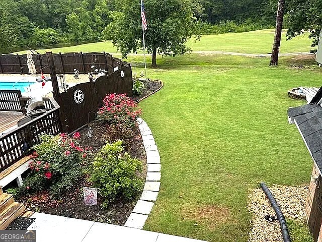 135 Meadow Lakes Boulevard Property Photo 4