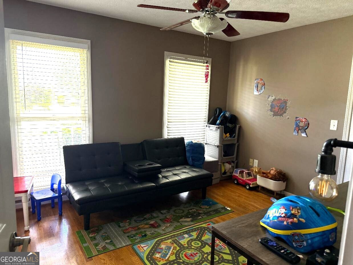 135 Meadow Lakes Boulevard Property Photo 33