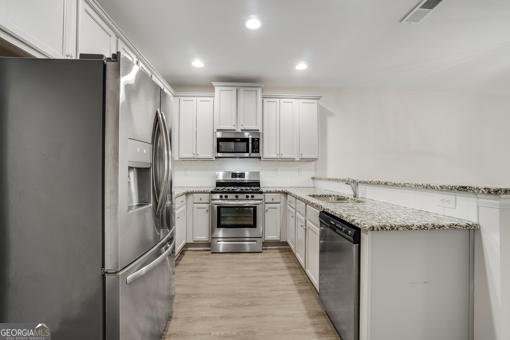 24 Castlemoor Loop Property Photo 10