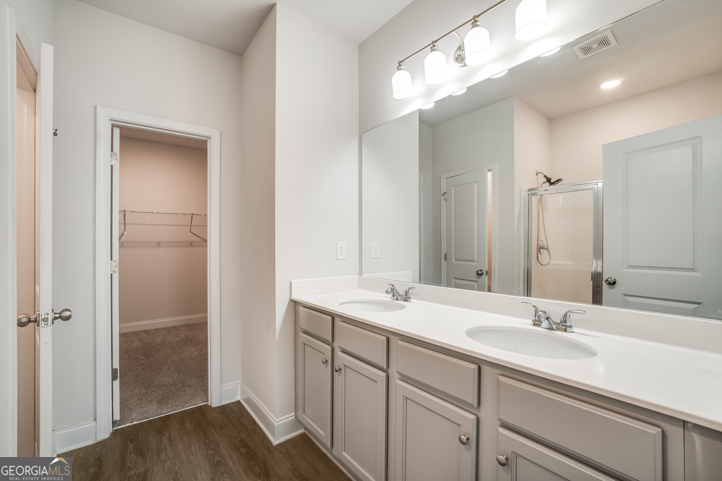 24 Castlemoor Loop Property Photo 14