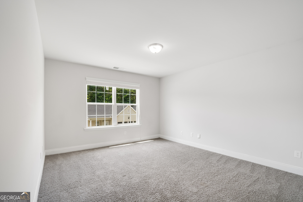 24 Castlemoor Loop Property Photo 19