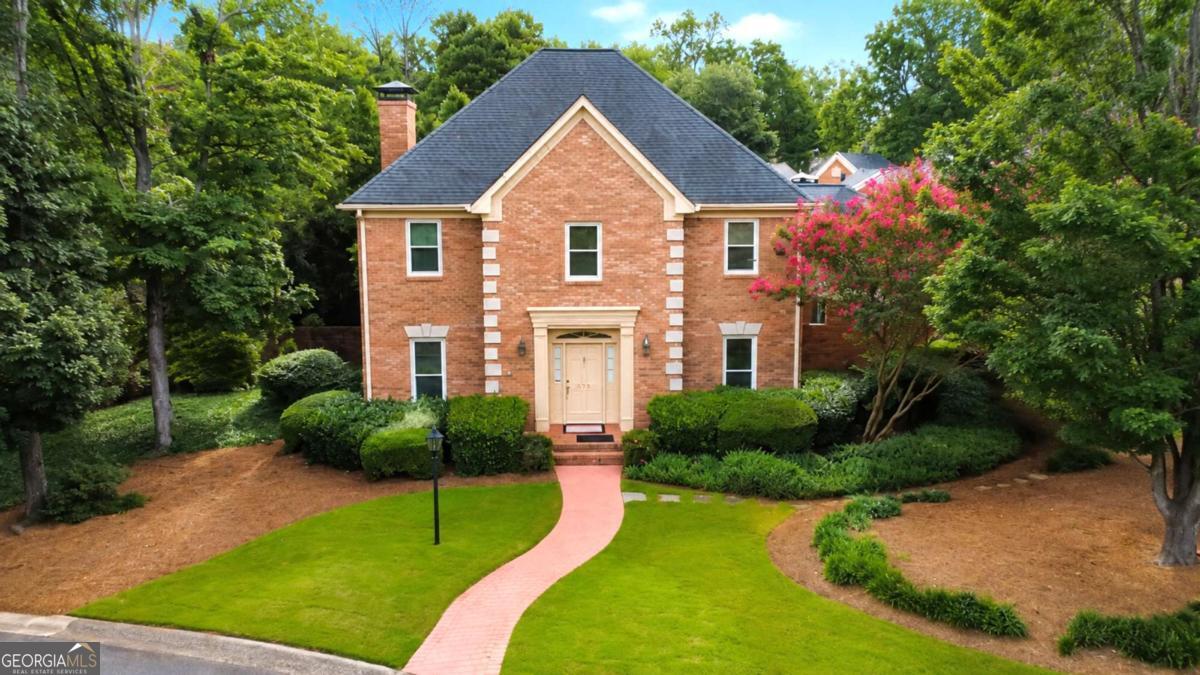 573 N Palisades Circle Se Property Photo 8