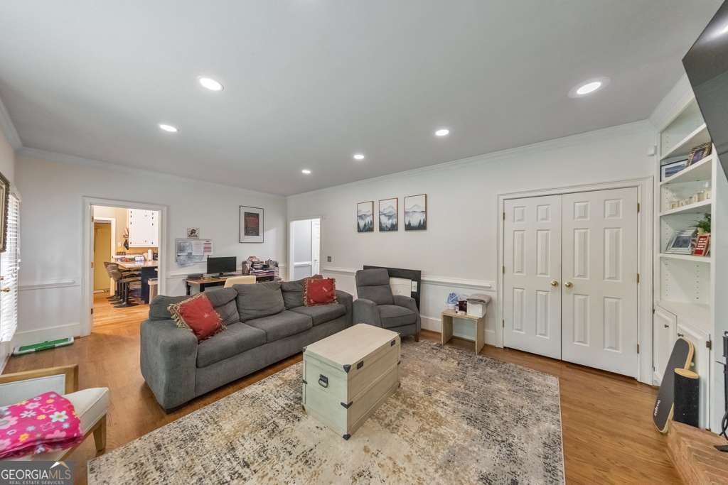 573 N Palisades Circle Se Property Photo 12