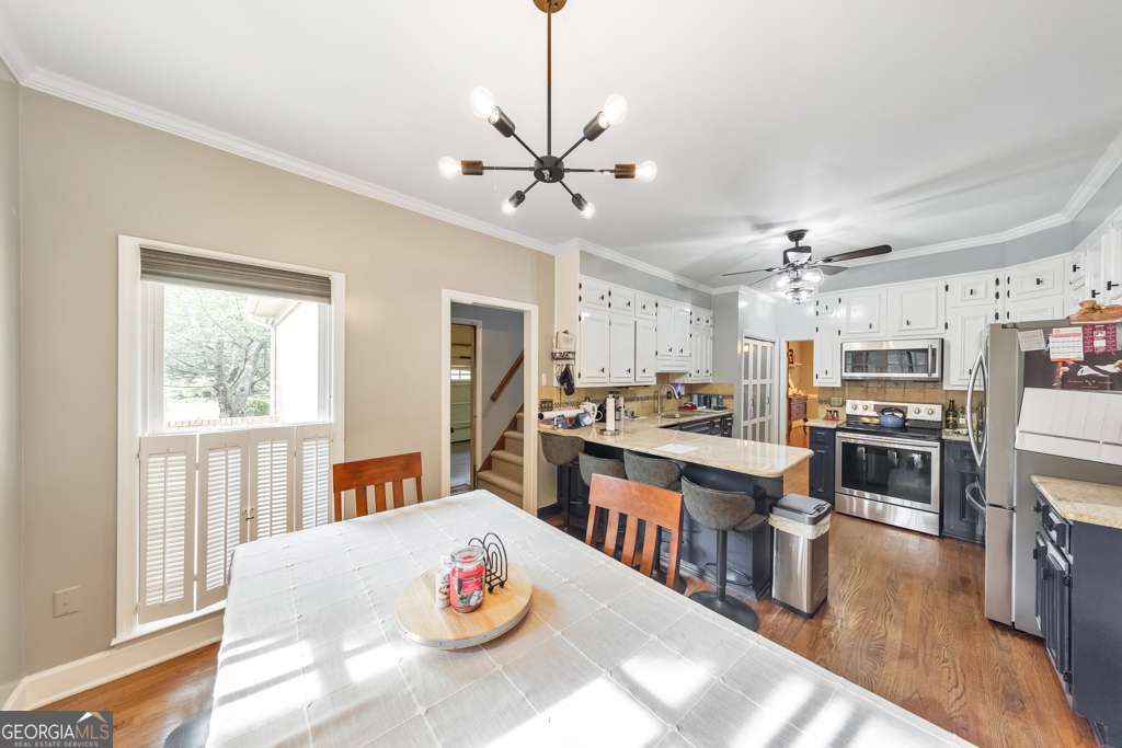 573 N Palisades Circle Se Property Photo 16