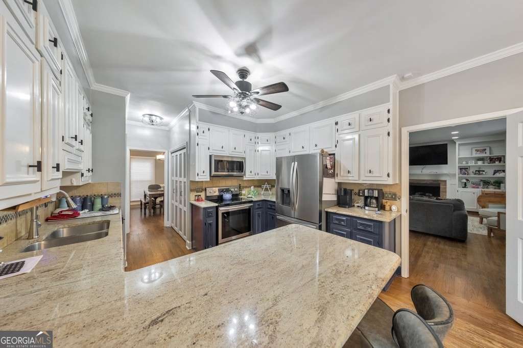 573 N Palisades Circle Se Property Photo 17