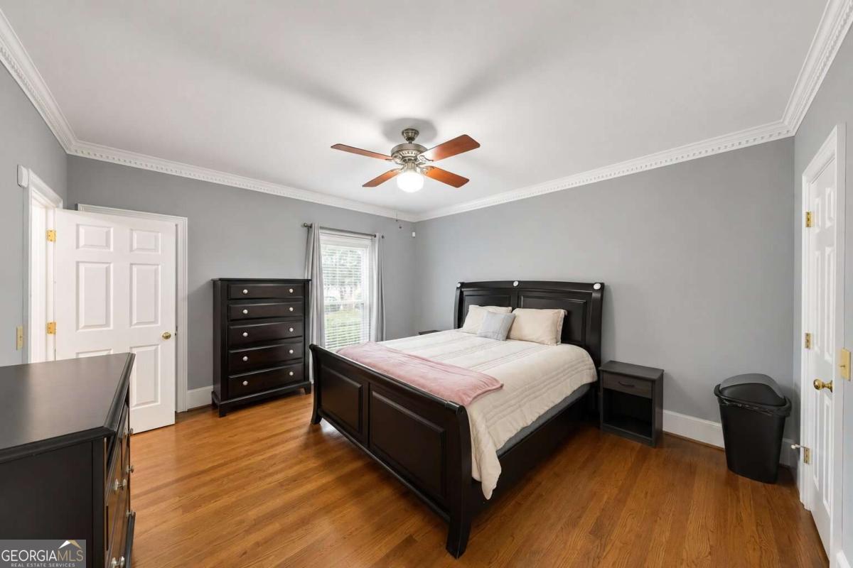 573 N Palisades Circle Se Property Photo 20
