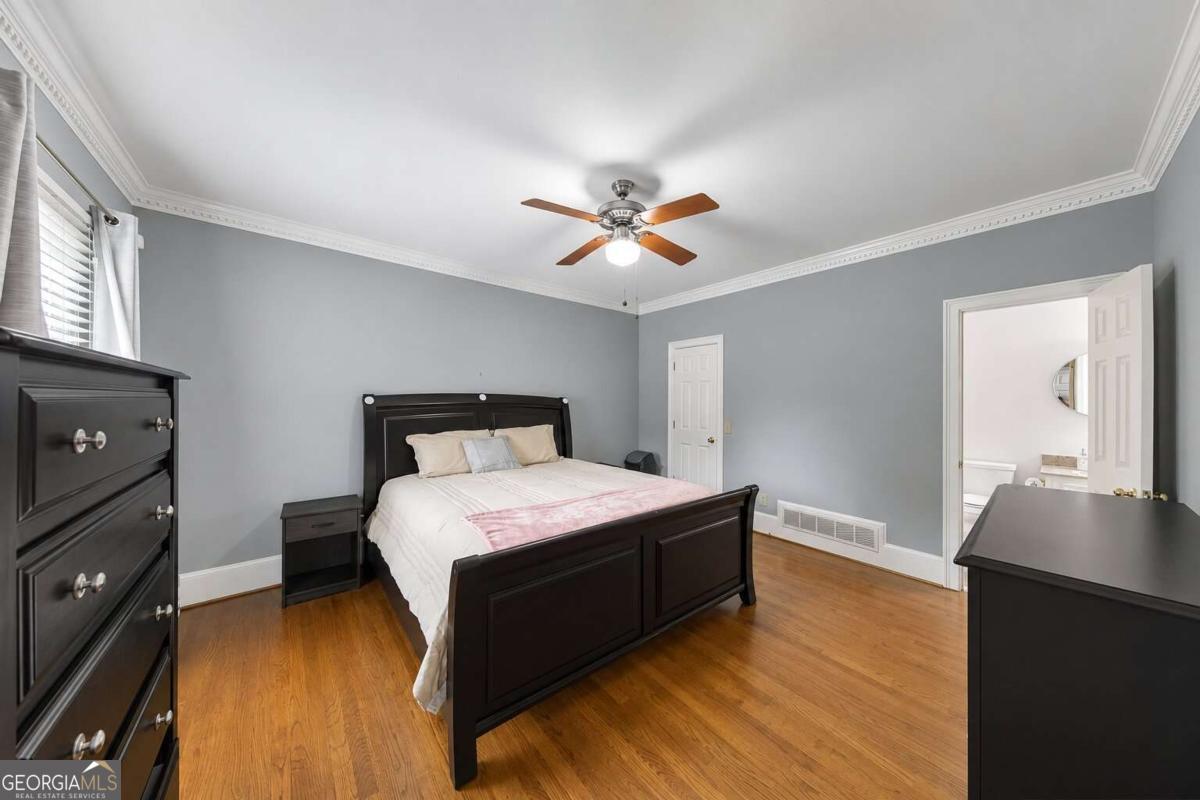 573 N Palisades Circle Se Property Photo 21